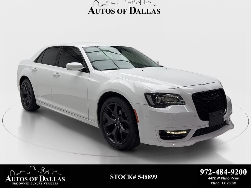 2023 CHRYSLER 300
