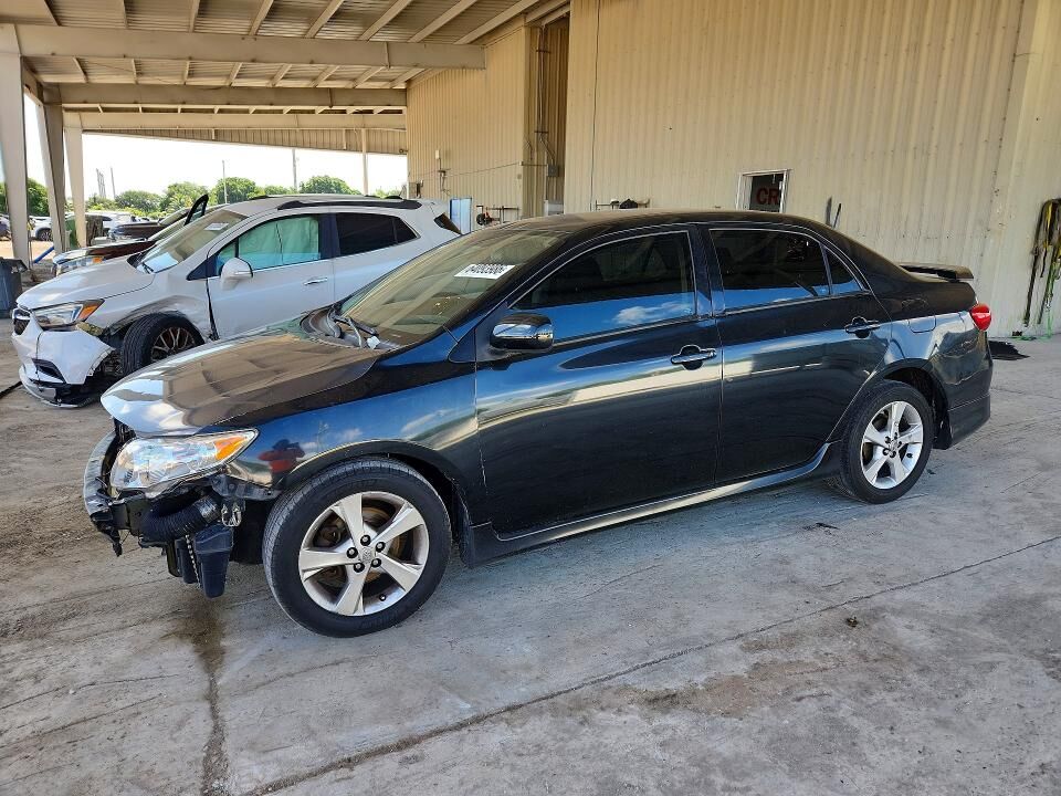 2011 TOYOTA Corolla