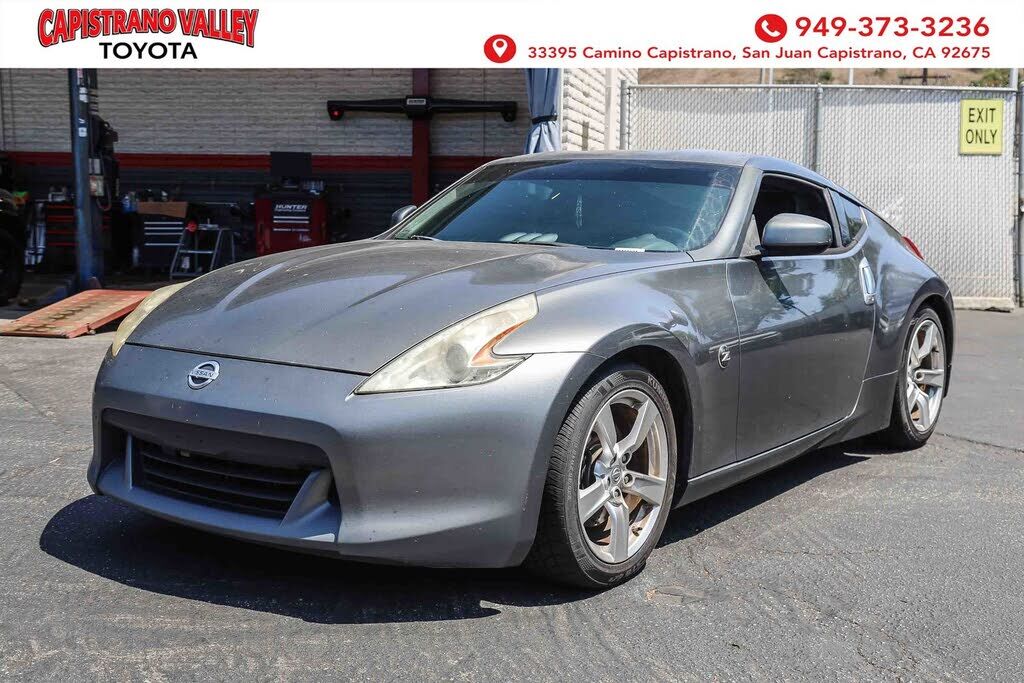 2011 NISSAN 370Z