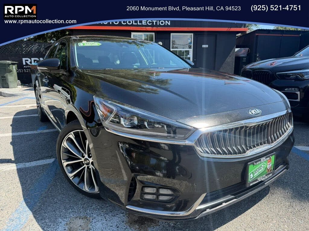 2019 KIA Cadenza