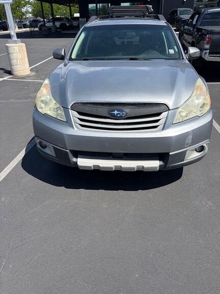 2011 SUBARU Outback