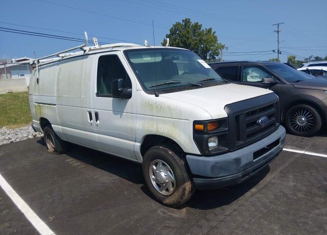 2012 FORD E-350