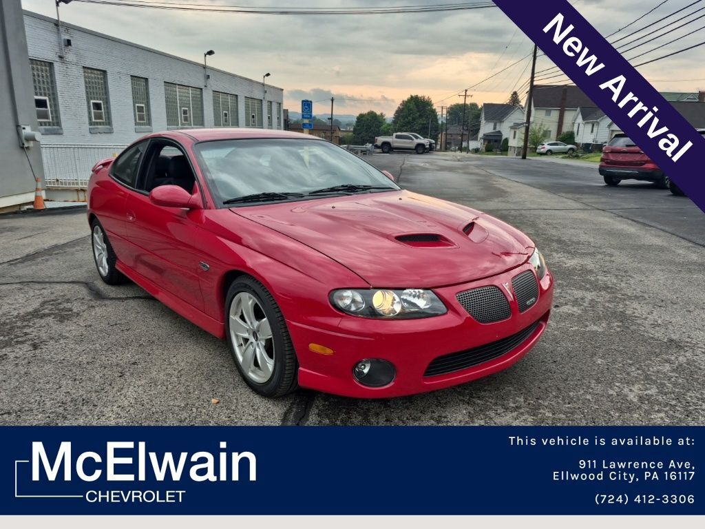 2004 PONTIAC GTO