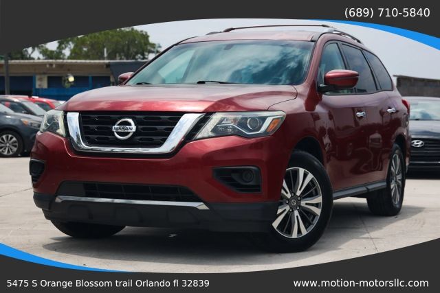 2017 NISSAN Pathfinder