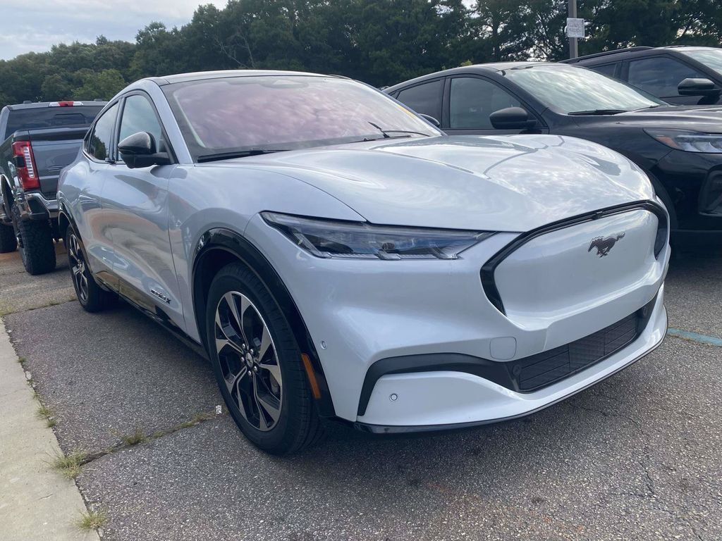 2022 FORD Mach-E