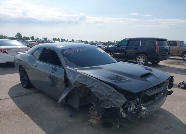 2017 DODGE Challenger