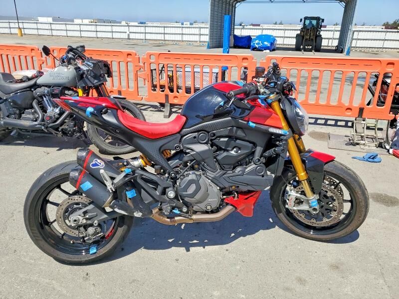 2025 DUCATI Monster