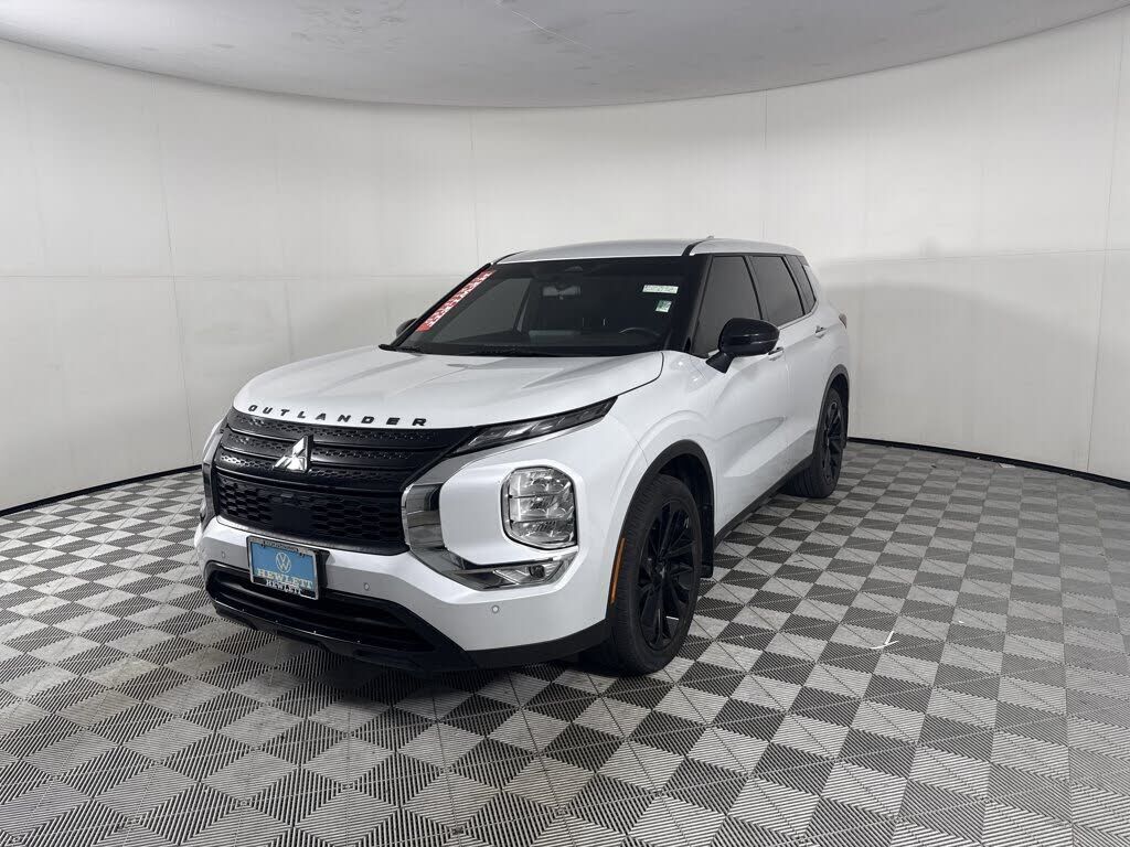 2023 MITSUBISHI Outlander