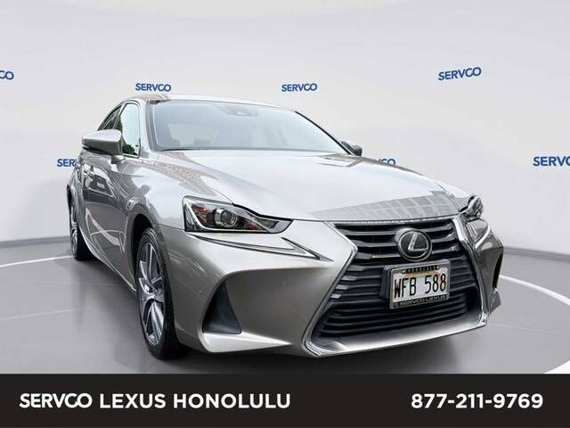 2018 LEXUS IS