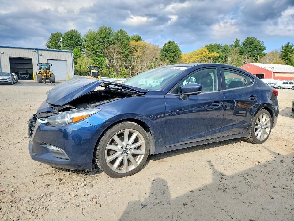 2017 MAZDA Mazda3