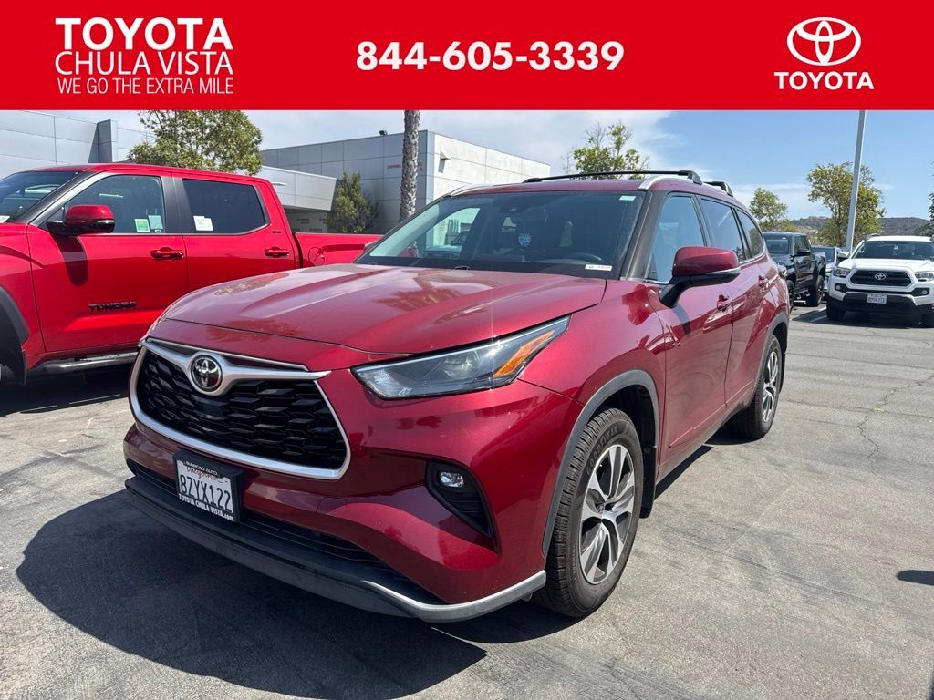 2022 TOYOTA Highlander