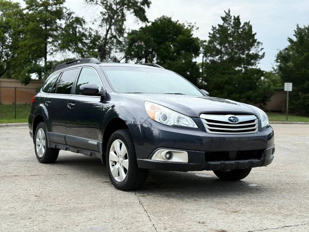 2011 SUBARU Outback