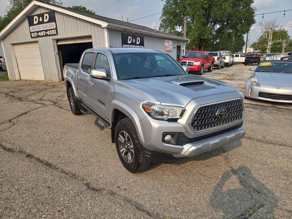 2019 TOYOTA Tacoma