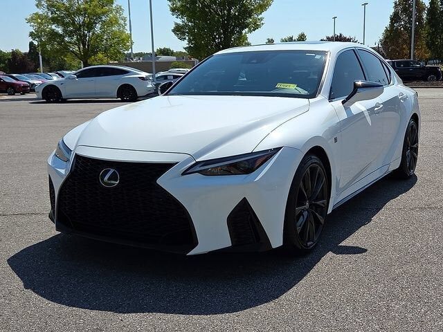 2025 LEXUS IS