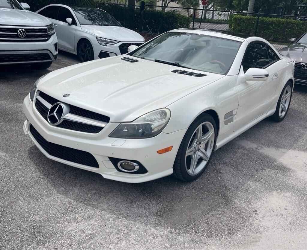 2011 MERCEDES-BENZ SL-Class