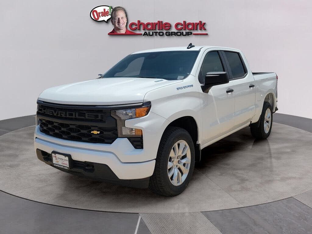 2025 CHEVROLET Silverado