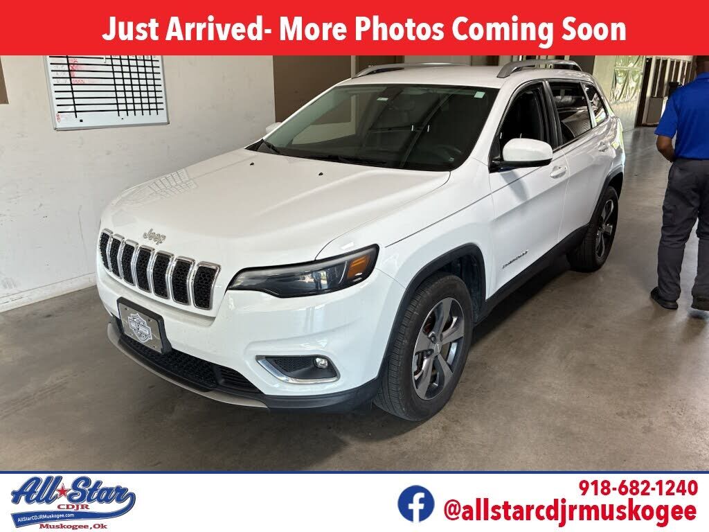 2019 JEEP Cherokee