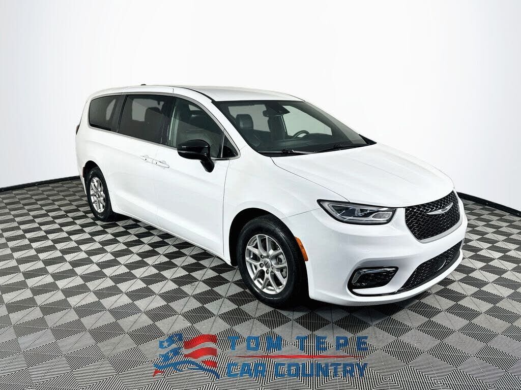 2025 CHRYSLER Pacifica