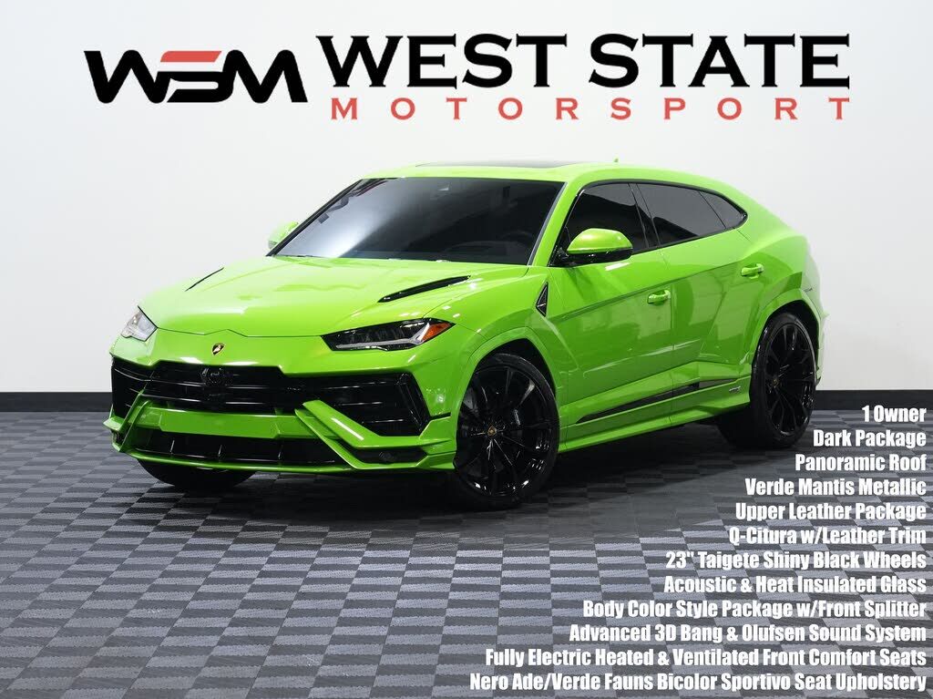 2024 LAMBORGHINI URUS