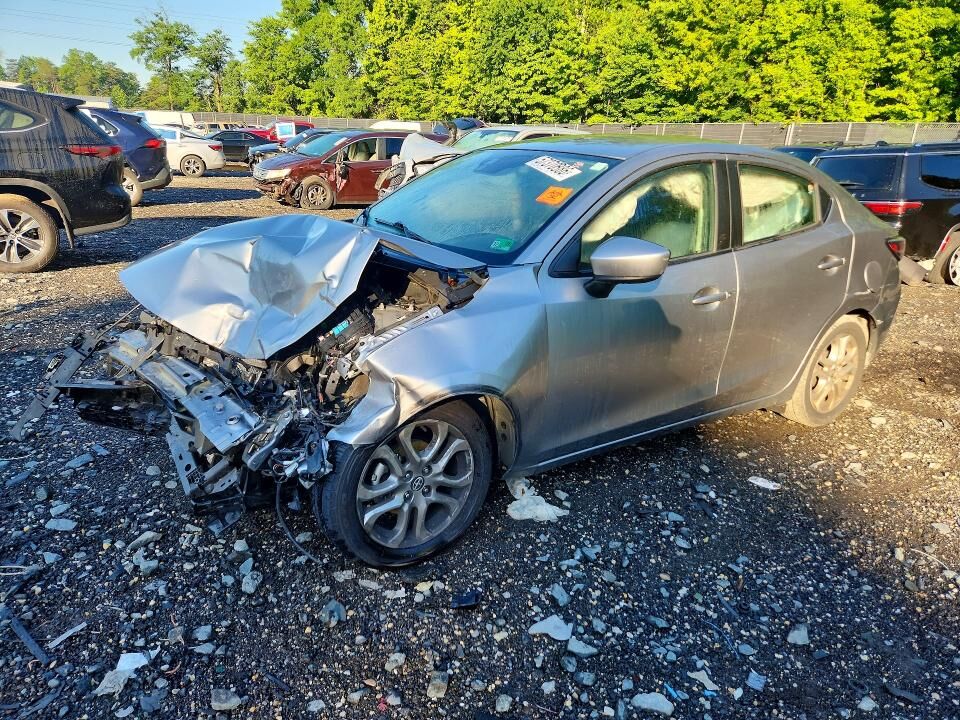 2016 TOYOTA Scion