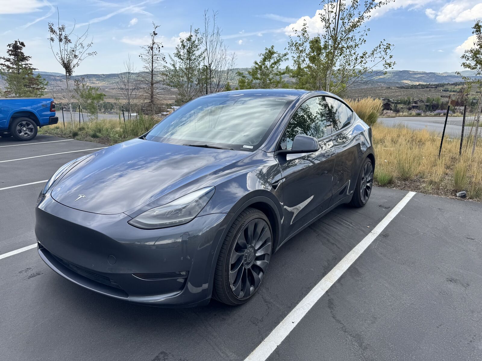 2022 TESLA Model Y