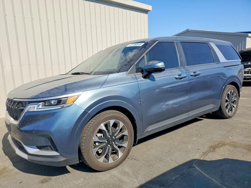 2022 KIA Carnival