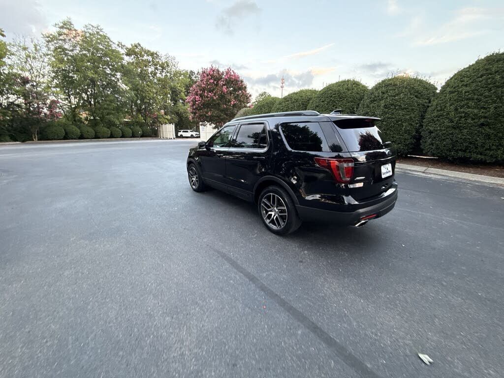 2016 FORD Explorer