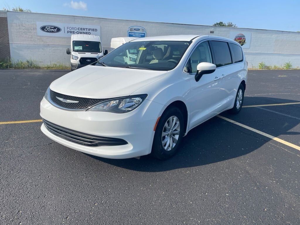 2017 CHRYSLER Pacifica