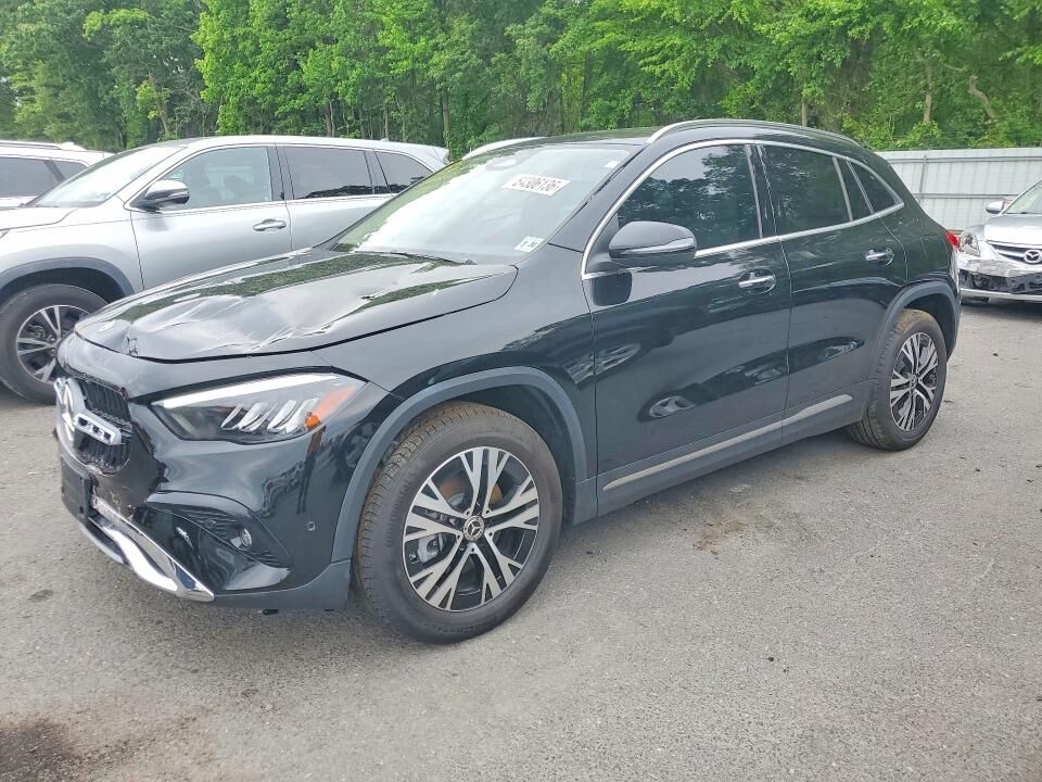 2026 MERCEDES-BENZ GLA-Class