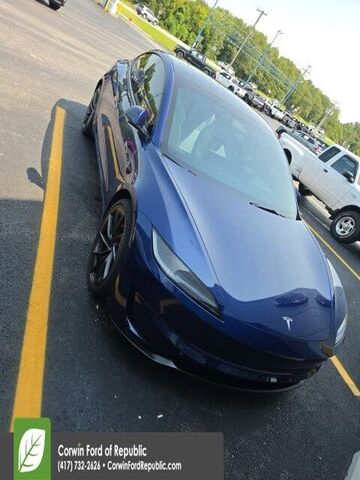 2025 TESLA Model 3