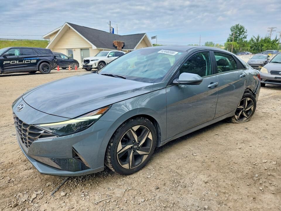 2021 HYUNDAI Elantra