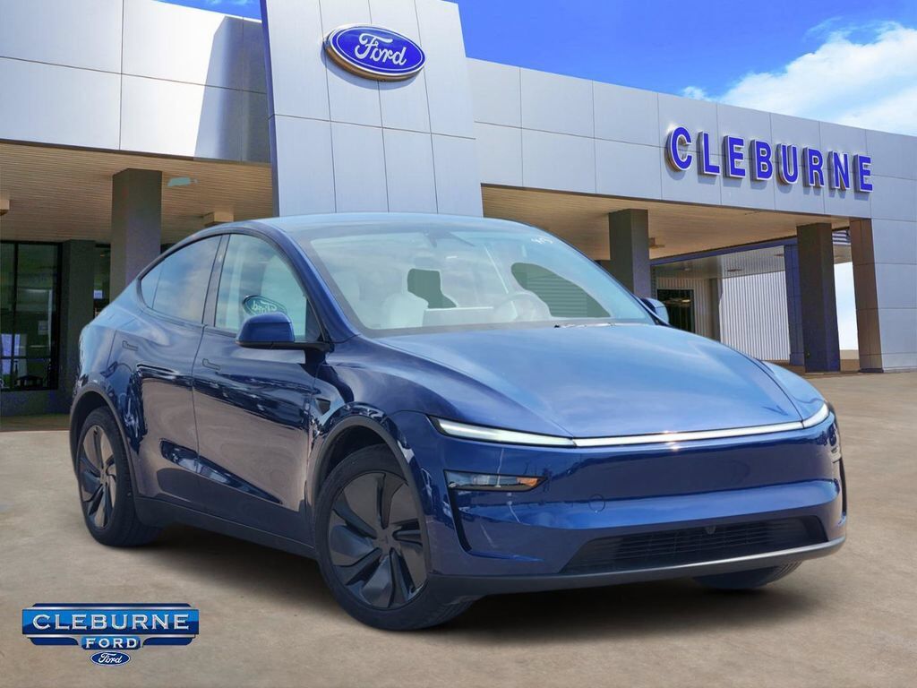 2026 TESLA Model Y