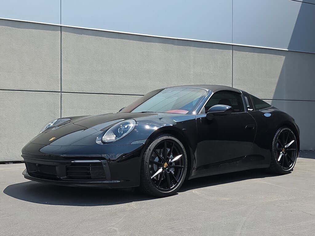 2024 PORSCHE 911
