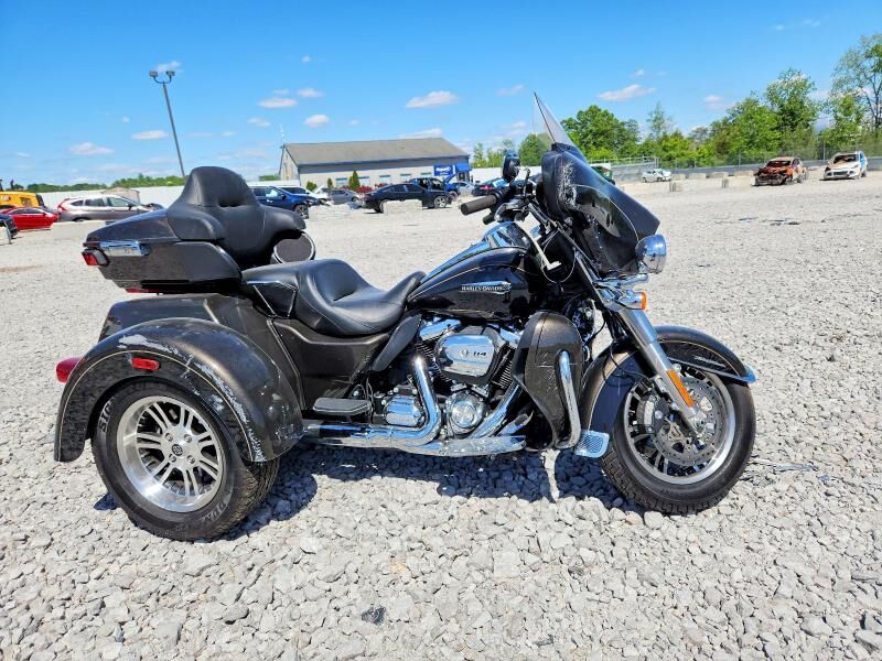 2020 HARLEY DAVIDSON FLHTCUTG / Tri Glide Ultra