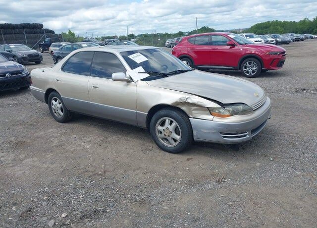 1996 LEXUS ES