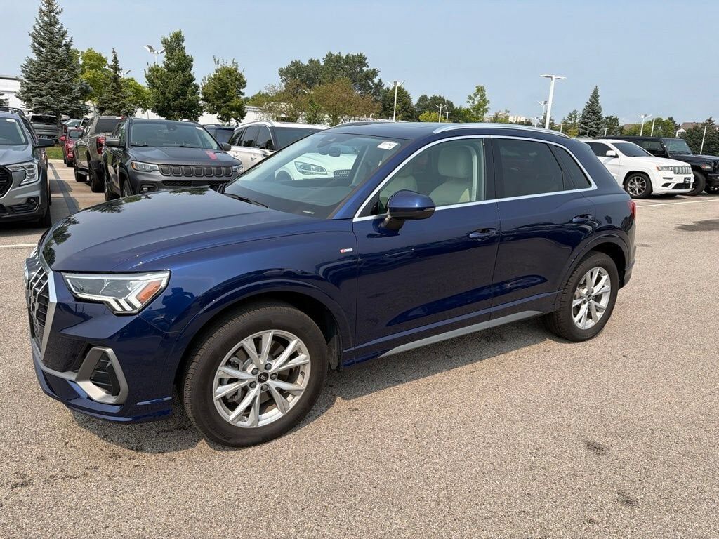 2022 AUDI Q3