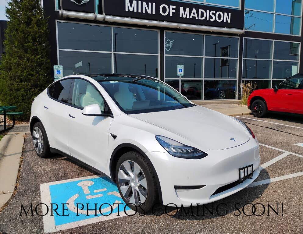 2020 TESLA Model Y