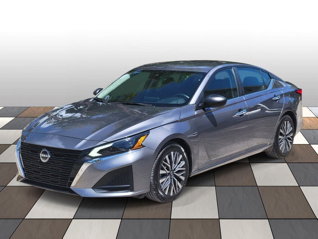 2024 NISSAN Altima