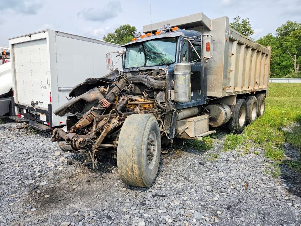 2003 PETERBILT 379