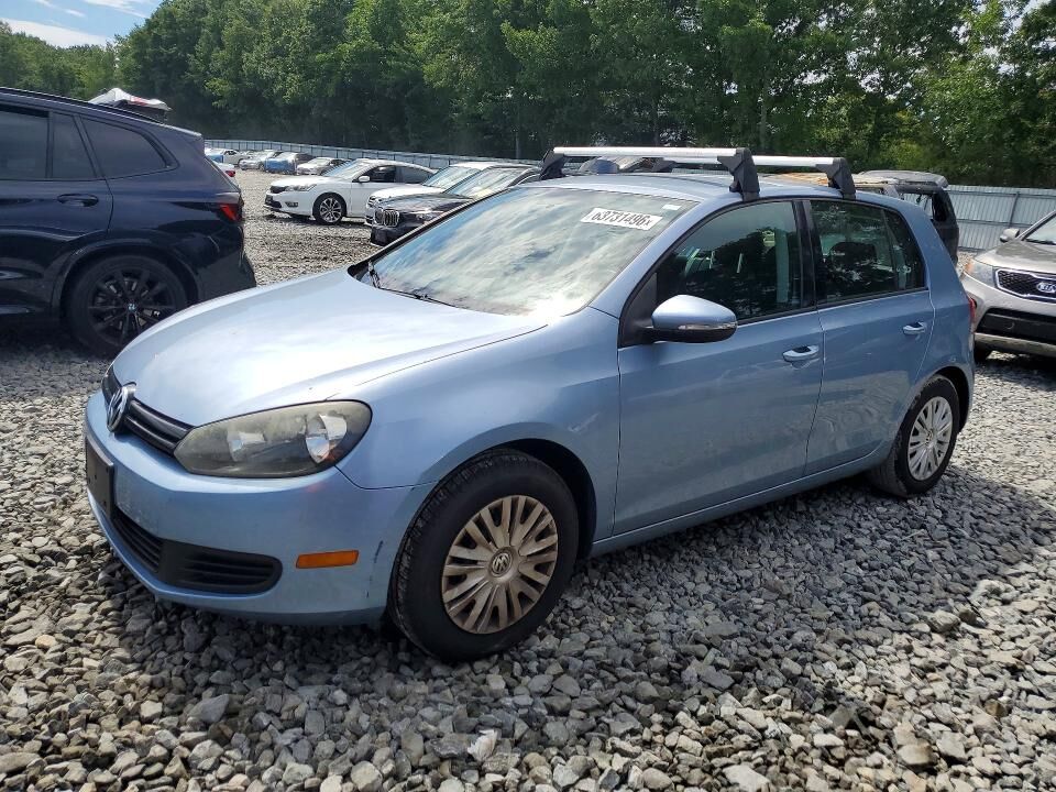 2011 VOLKSWAGEN Golf