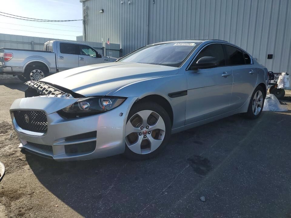 2017 JAGUAR XE