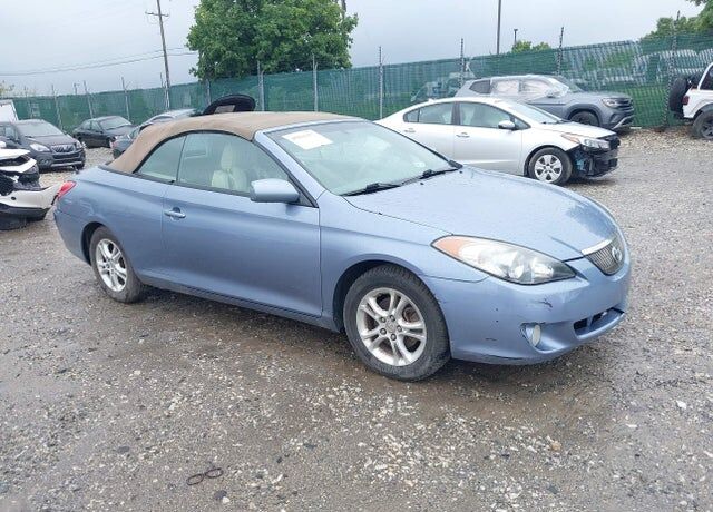 2004 TOYOTA Camry Solara
