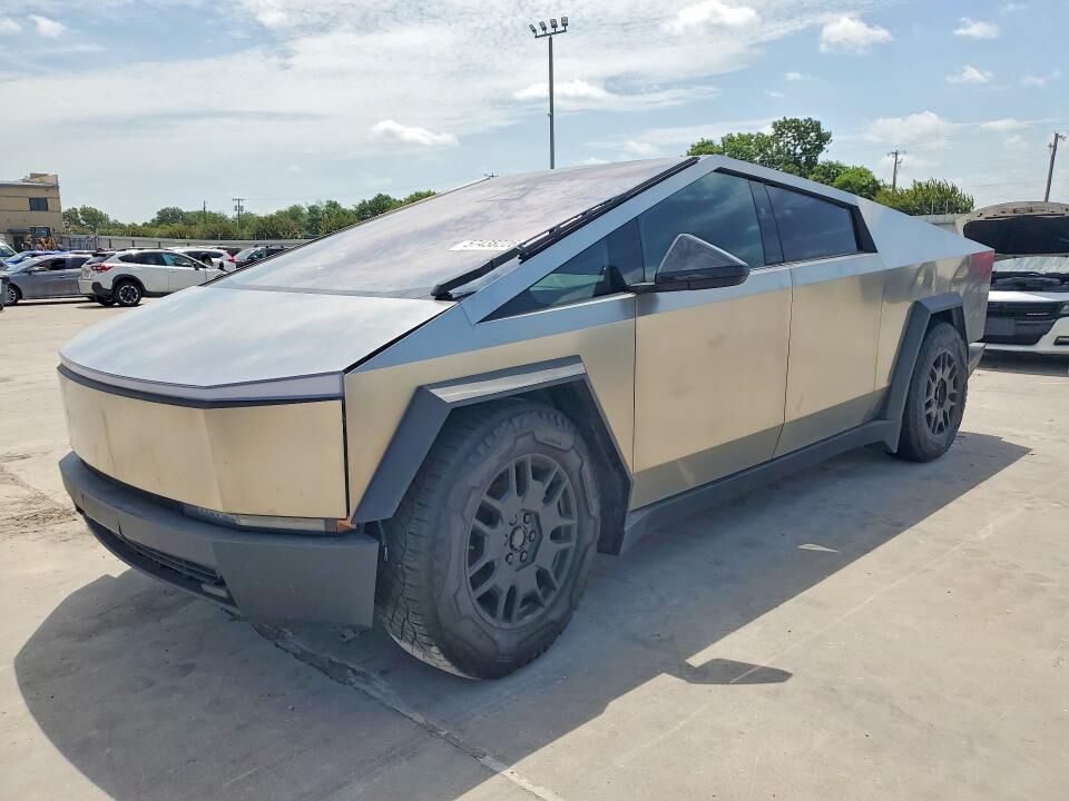 2025 TESLA Cybertruck