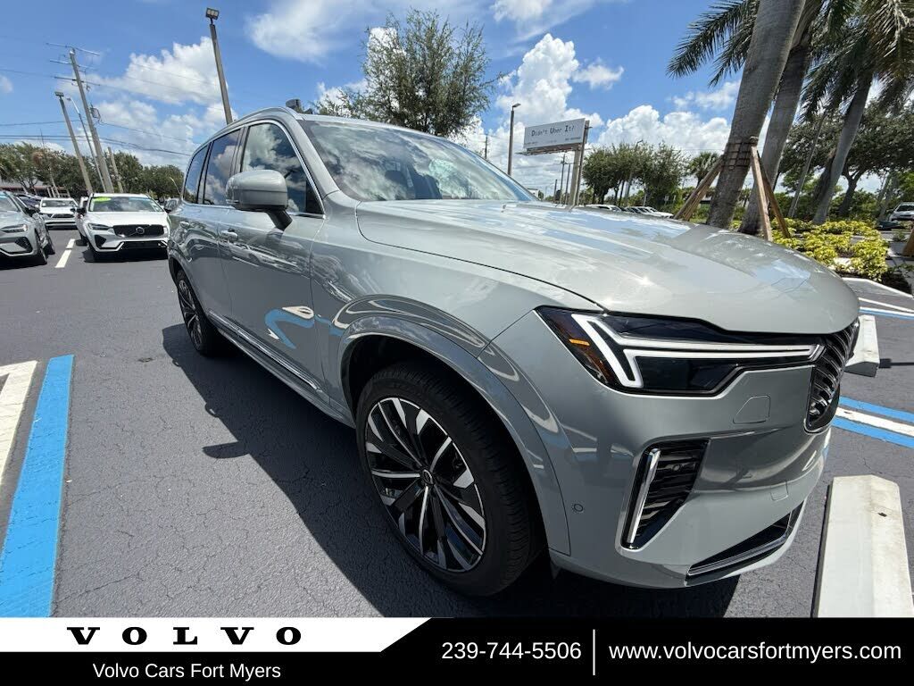 2025 VOLVO XC90