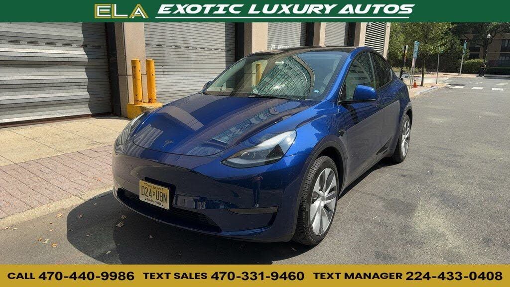 2024 TESLA Model Y