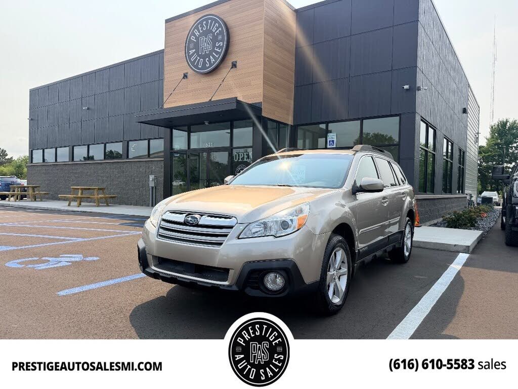 2014 SUBARU Outback