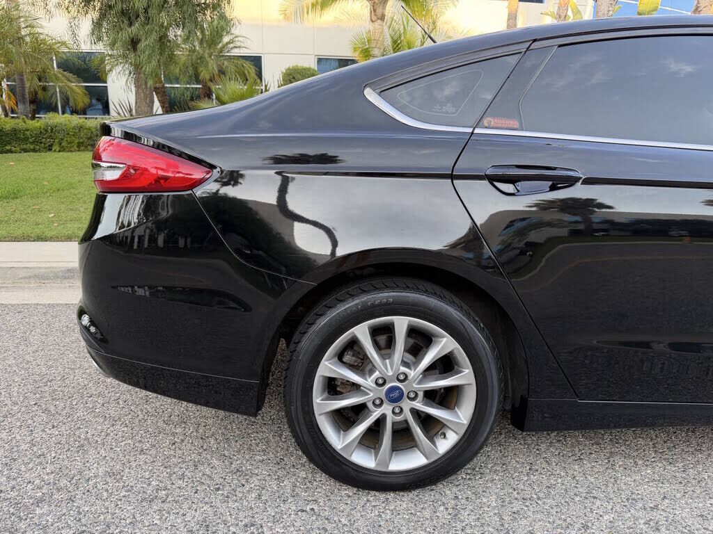 2017 FORD Fusion