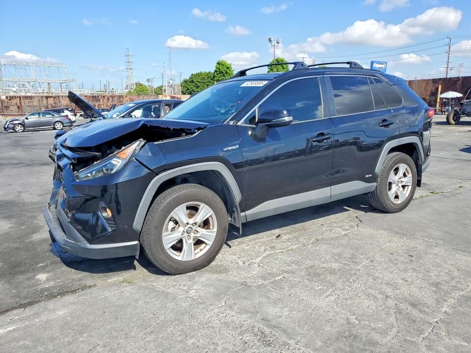 2019 TOYOTA RAV4