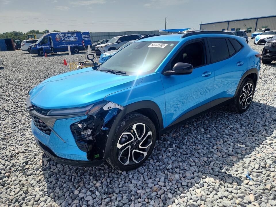 2025 CHEVROLET Trax