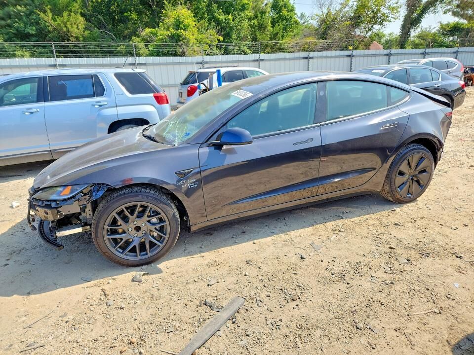 2026 TESLA Model 3